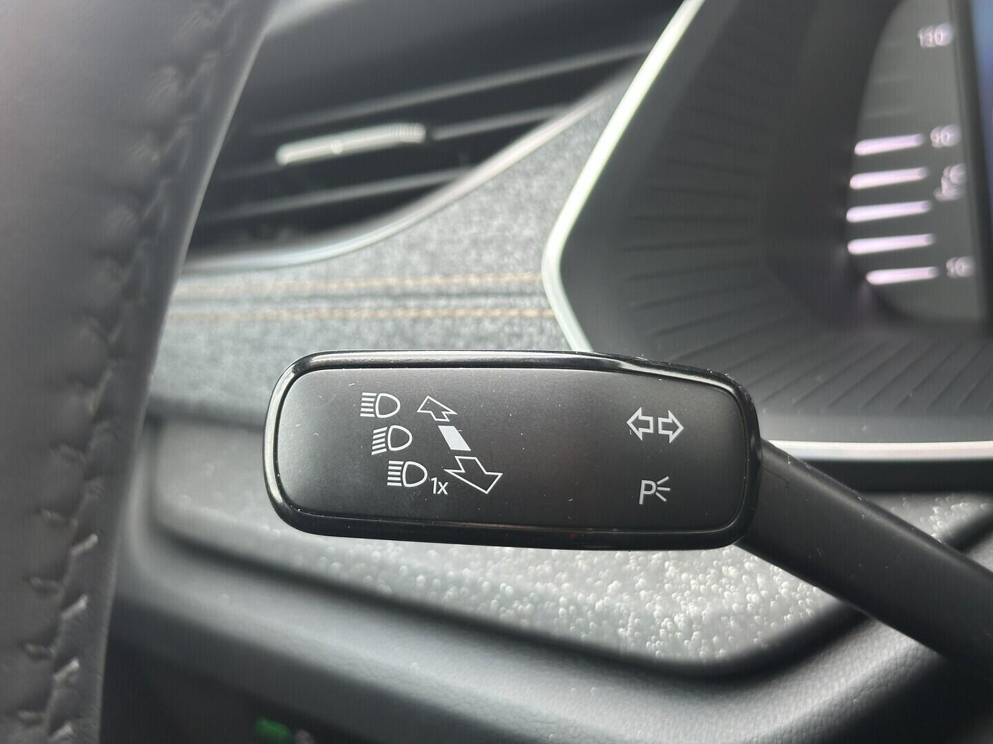 O619V07867_21.webp_OCTAVIA Top Selection 1.5 TSI 110 kW manuál, DPH