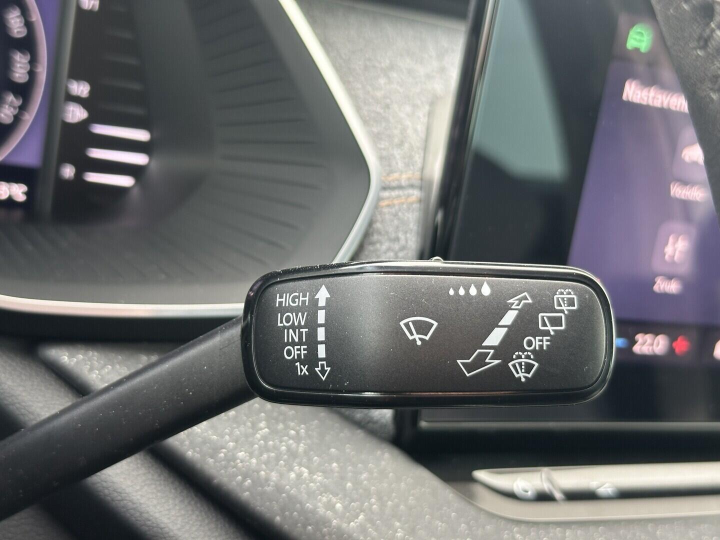 O619V07867_23.webp_OCTAVIA Top Selection 1.5 TSI 110 kW manuál, DPH