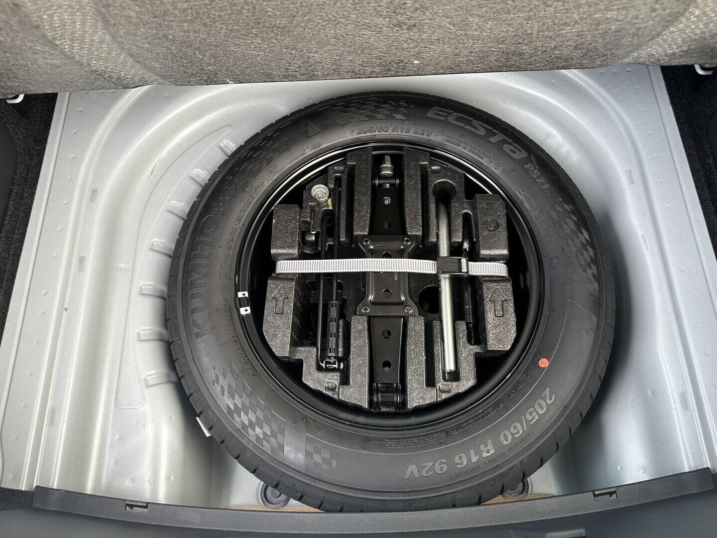 O619V07867_32.webp_OCTAVIA Top Selection 1.5 TSI 110 kW manuál, DPH