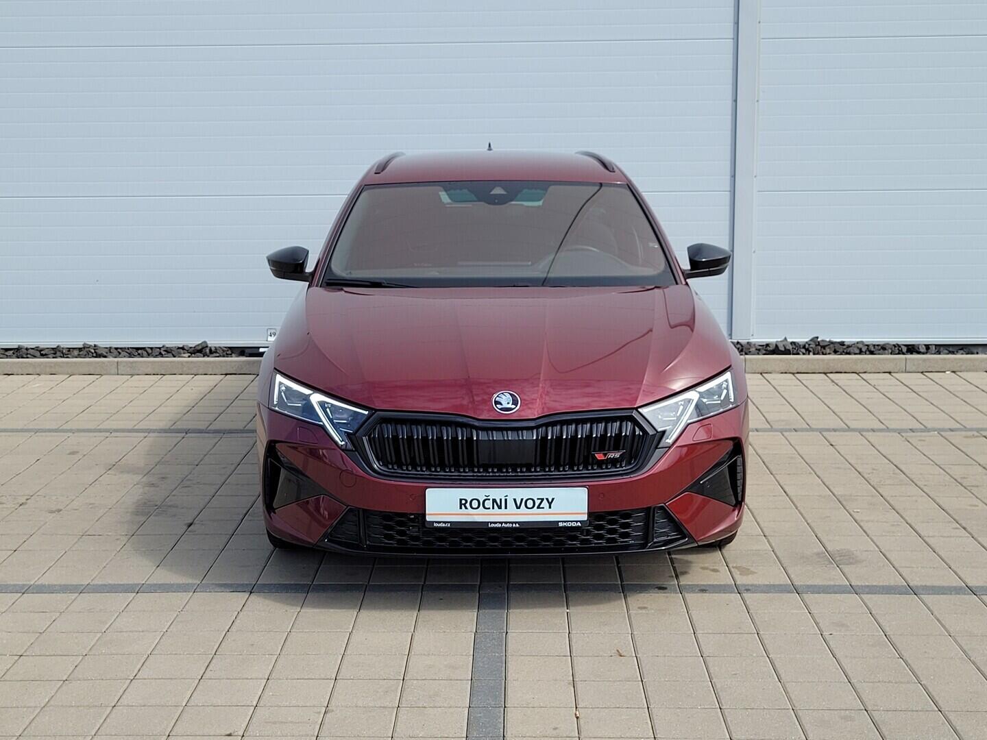 O619V07868_11.webp_OCTAVIA RS 2.0 TSI 195 kW automat, DPH