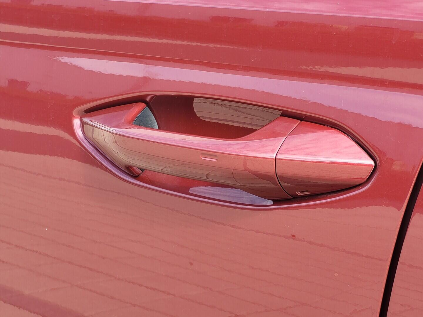 O619V07868_35.webp_OCTAVIA RS 2.0 TSI 195 kW automat, DPH