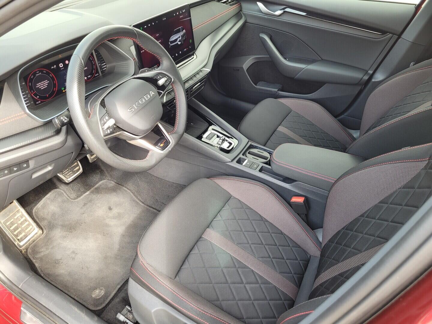 O619V07868_37.webp_OCTAVIA RS 2.0 TSI 195 kW automat, DPH