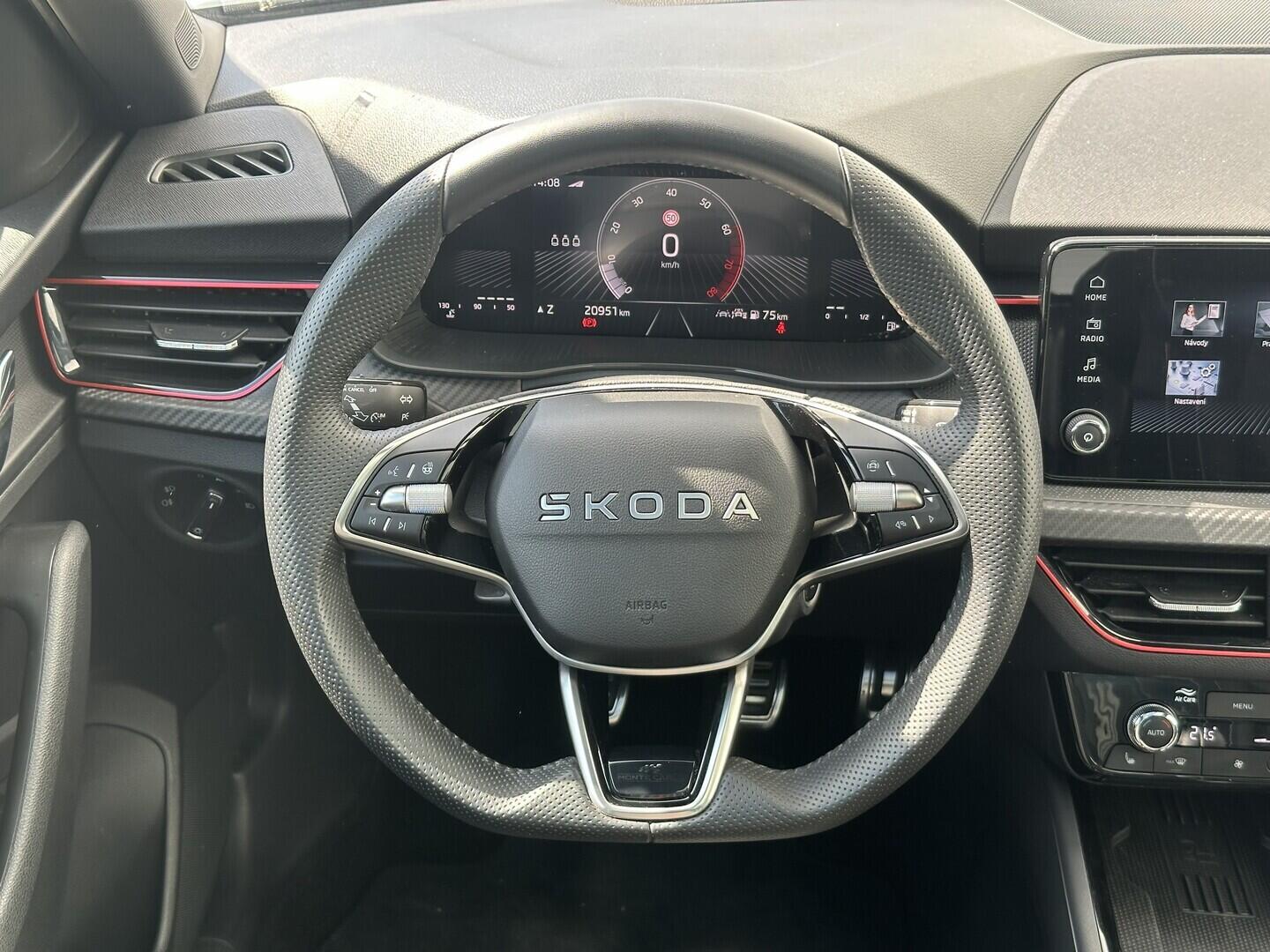 O619V07872_20.webp_KAMIQ Monte Carlo 1.5 TSI 110 kW manuál, DPH