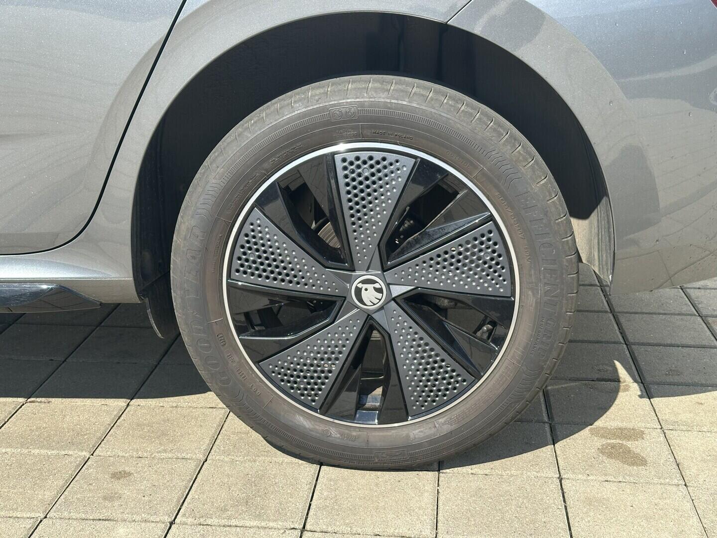 O619V07872_30.webp_KAMIQ Monte Carlo 1.5 TSI 110 kW manuál, DPH