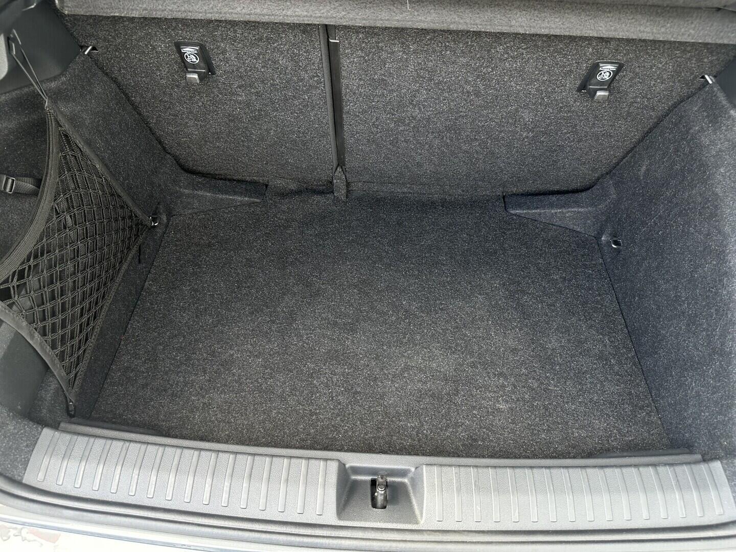 O619V07872_31.webp_KAMIQ Monte Carlo 1.5 TSI 110 kW manuál, DPH