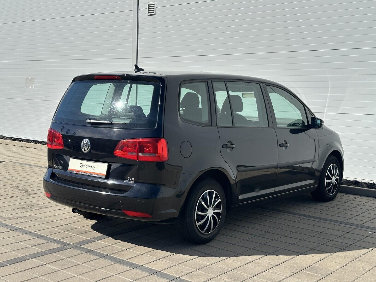O619V07876_14.webp_TOURAN Trendline 1.6 TDI 77 kW manuál