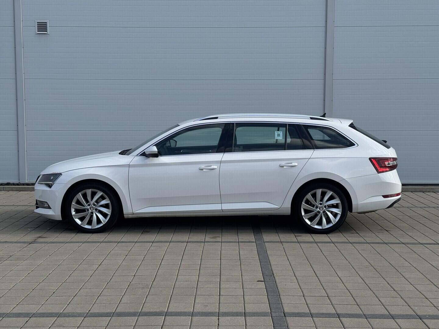 O619V07879_17.webp_SUPERB Style 2.0 TDI 140 kW automat, DPH