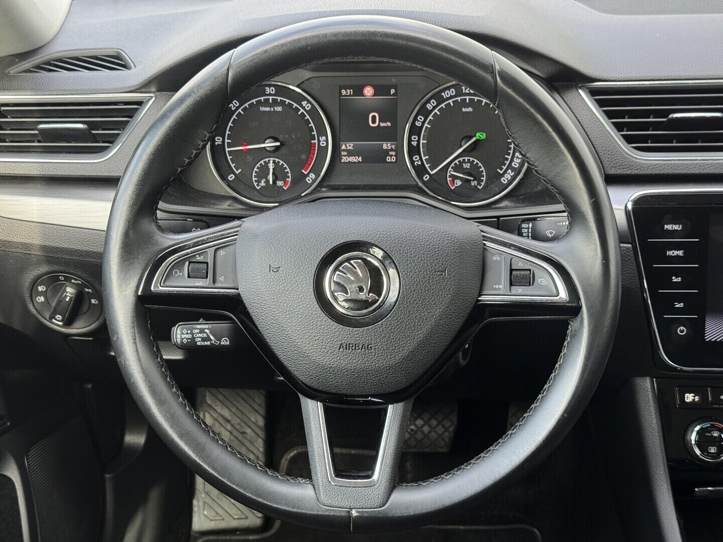 O619V07879_20.webp_SUPERB Style 2.0 TDI 140 kW automat, DPH