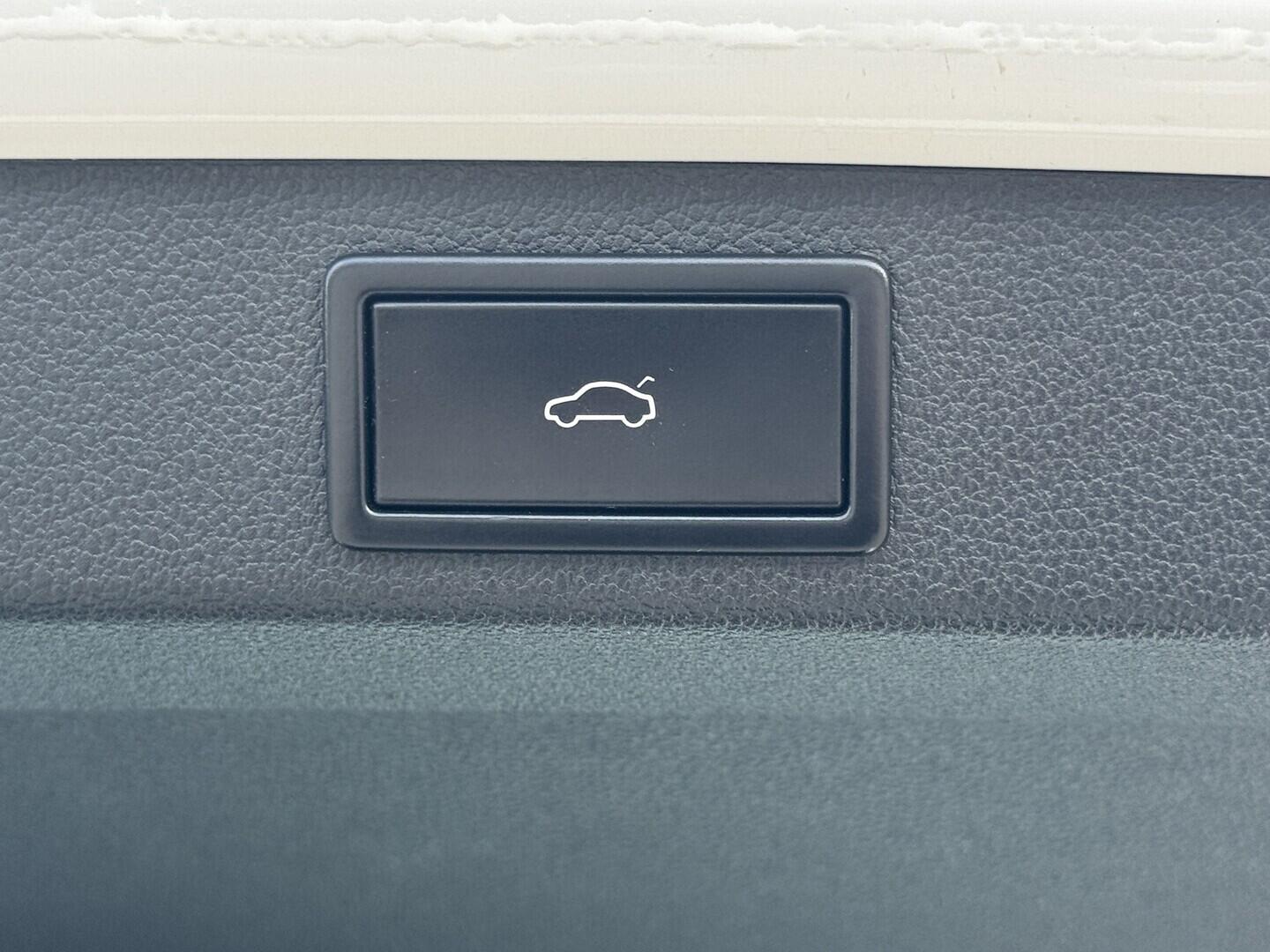 O619V07879_37.webp_SUPERB Style 2.0 TDI 140 kW automat, DPH