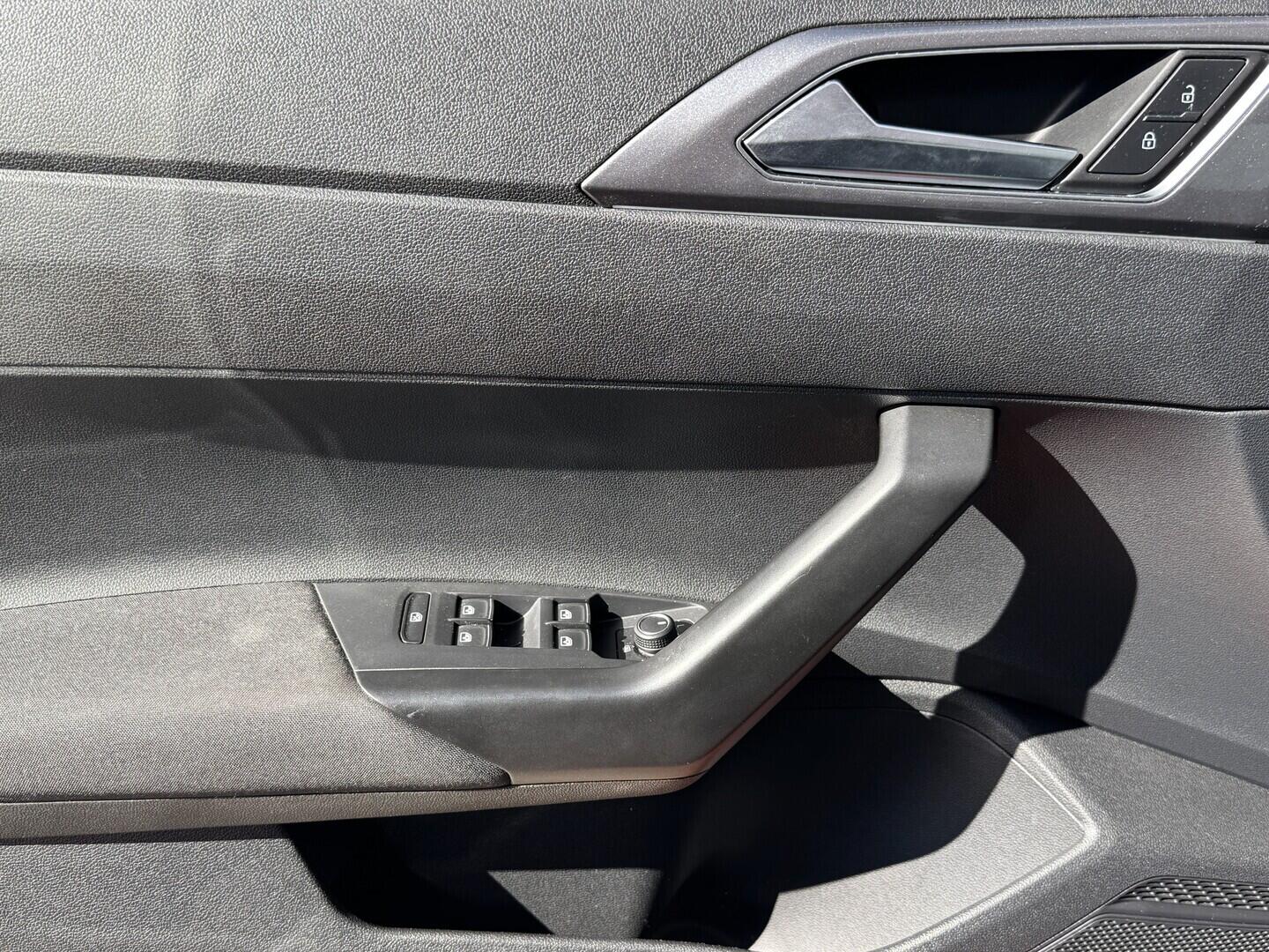 O619V07880_24.webp_POLO HIGHLINE 1.0 TSI 70 kW automat