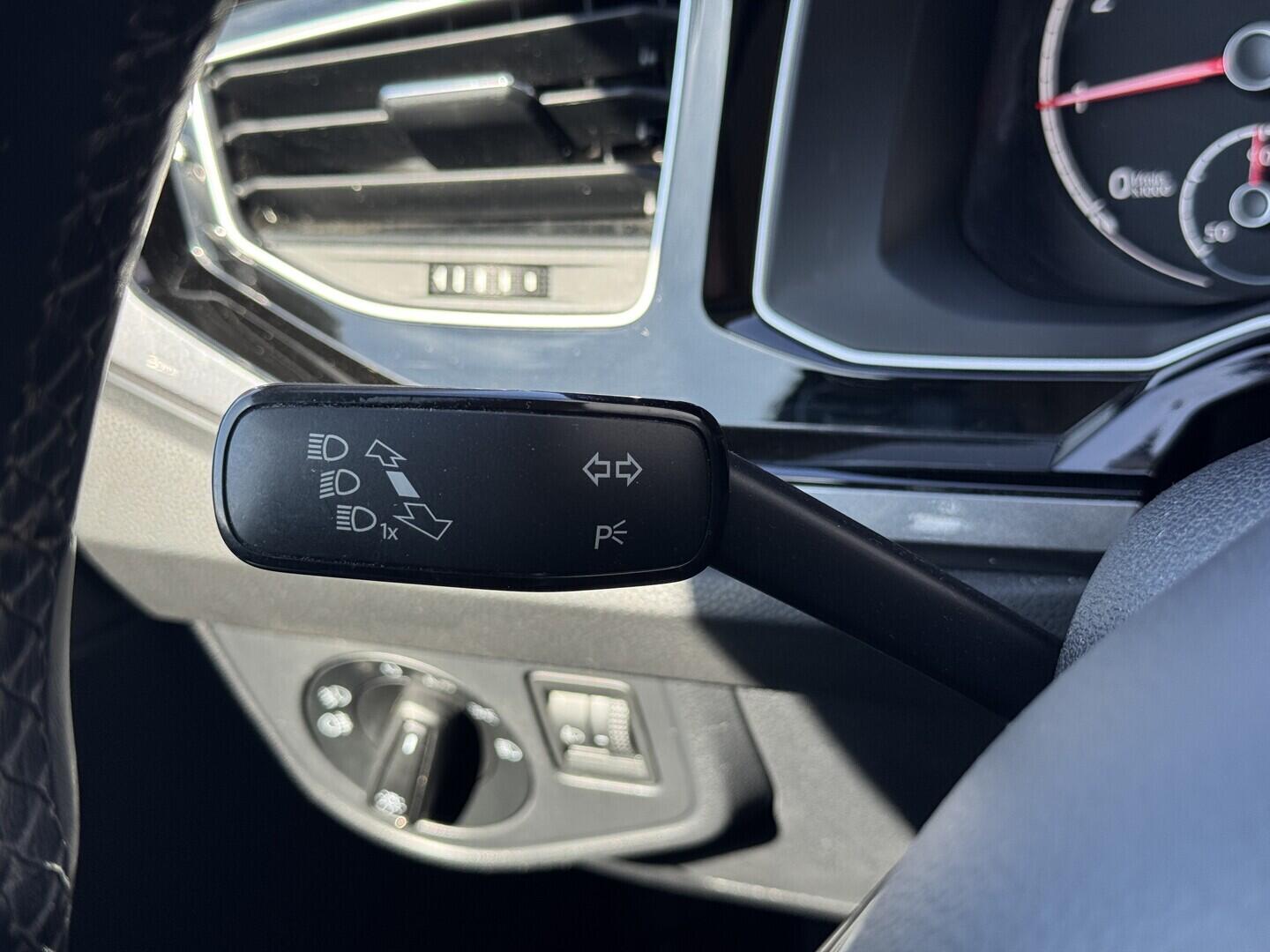 O619V07880_25.webp_POLO HIGHLINE 1.0 TSI 70 kW automat