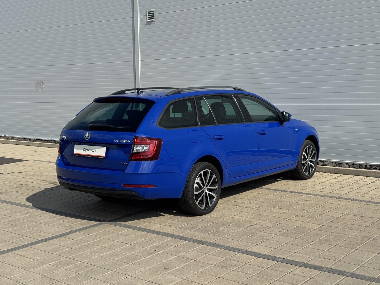 O619V07883_14.webp_OCTAVIA Style Extra 2.0 TDI 110 kW automat