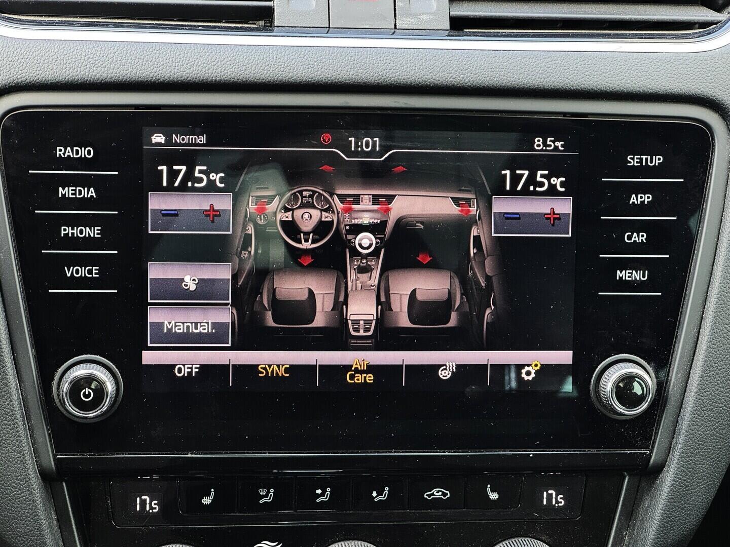 O619V07883_32.webp_OCTAVIA Style Extra 2.0 TDI 110 kW automat