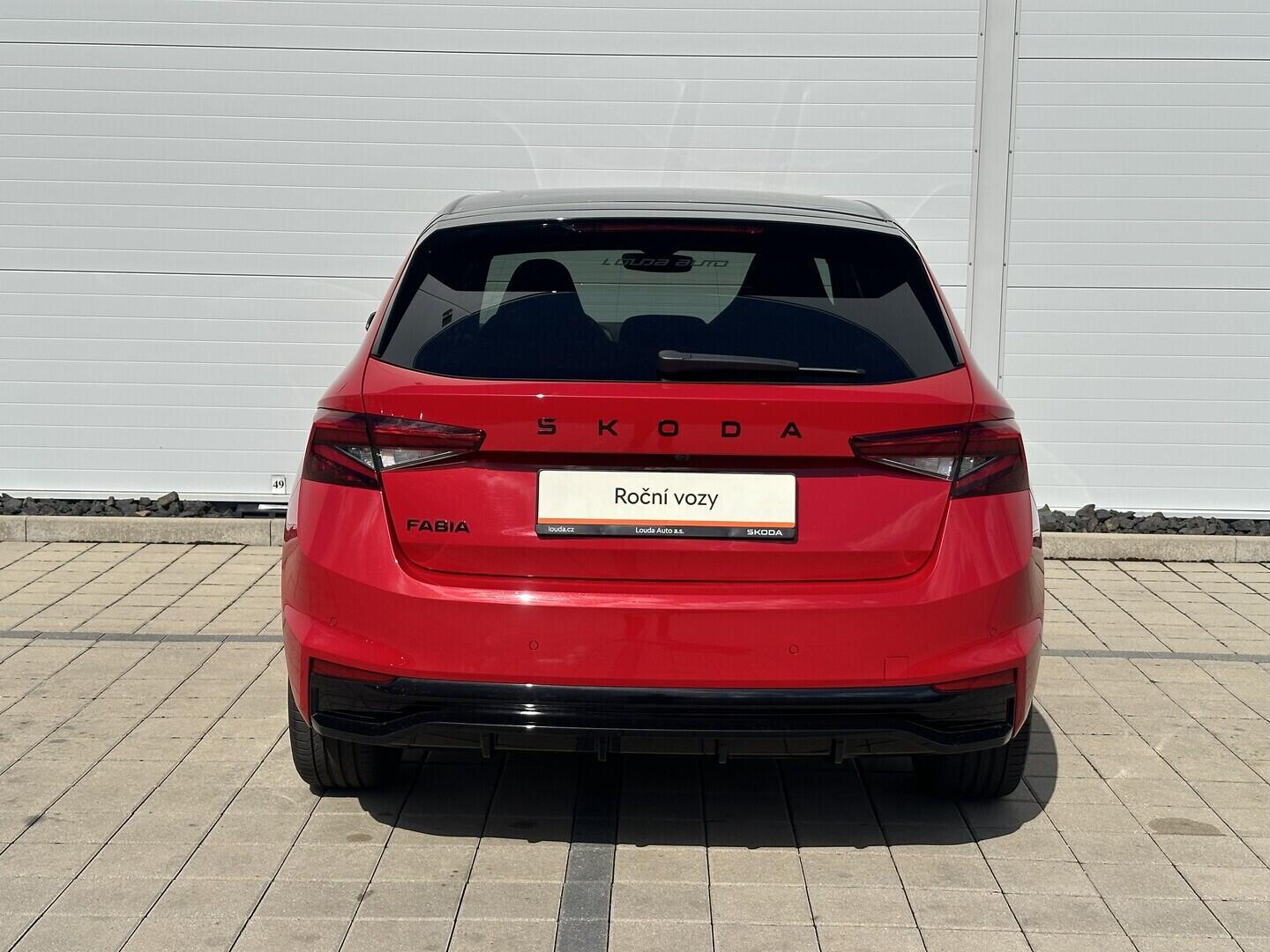 O619V07886_15.webp_FABIA Monte Carlo 1.0 TSI 85 kW automat, DPH