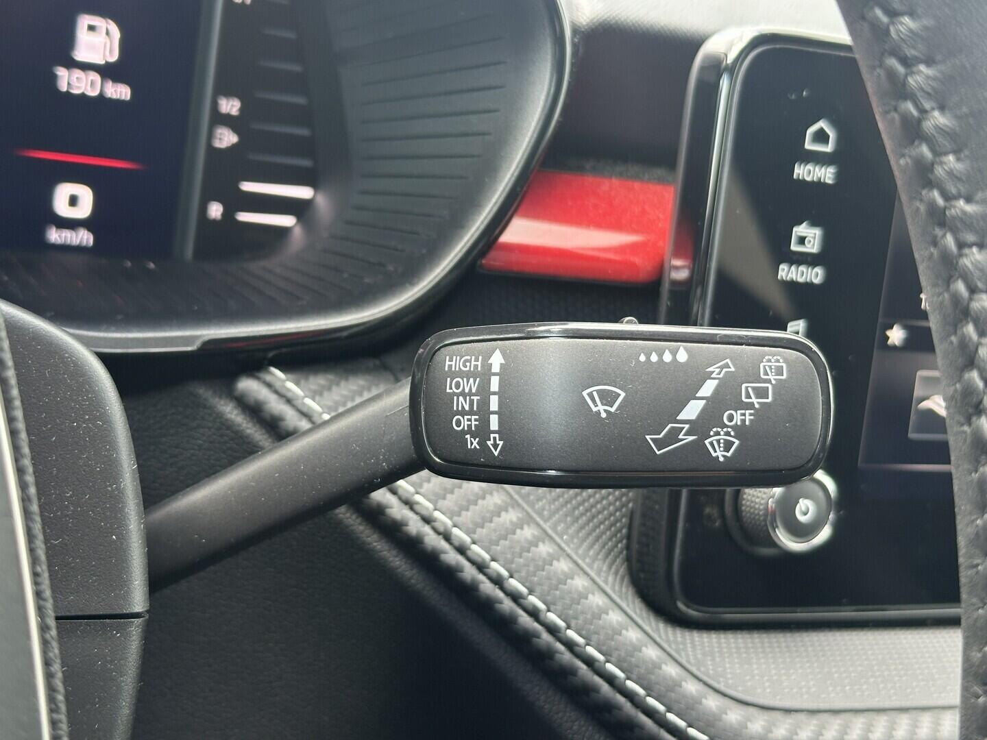 O619V07886_22.webp_FABIA Monte Carlo 1.0 TSI 85 kW automat, DPH