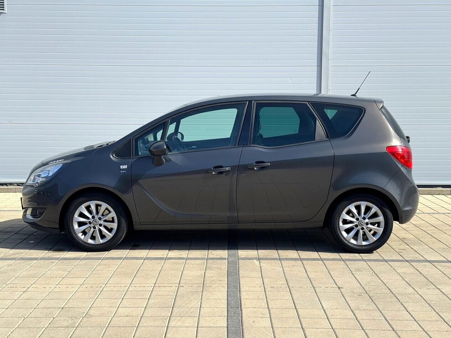 O619V07893_17.webp_MERIVA drive! 1.4 TURBO 103 kW manuál