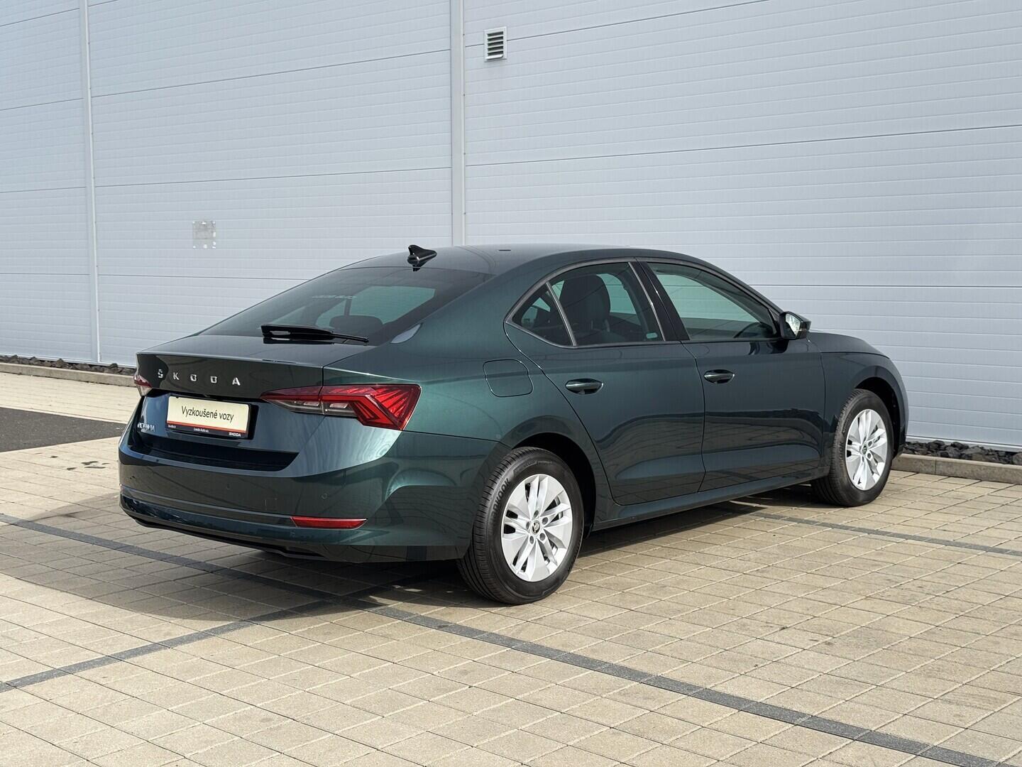 O619V07895_14.webp_OCTAVIA Ambition 2.0 TDI 85 kW manuál, DPH