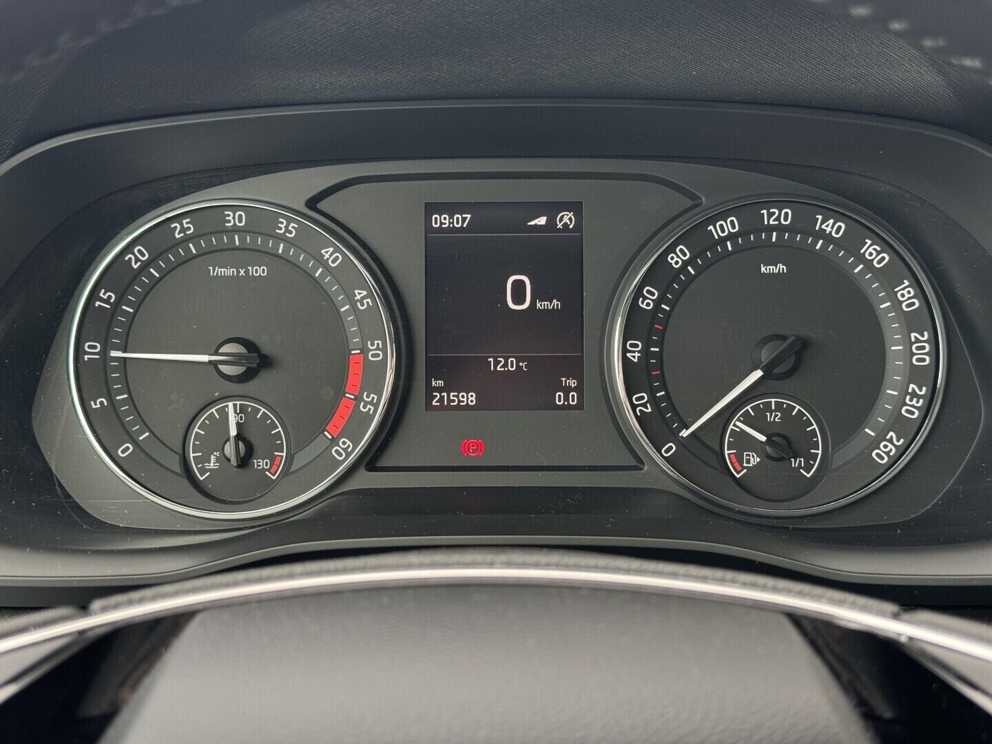 O619V07895_18.webp_OCTAVIA Ambition 2.0 TDI 85 kW manuál, DPH