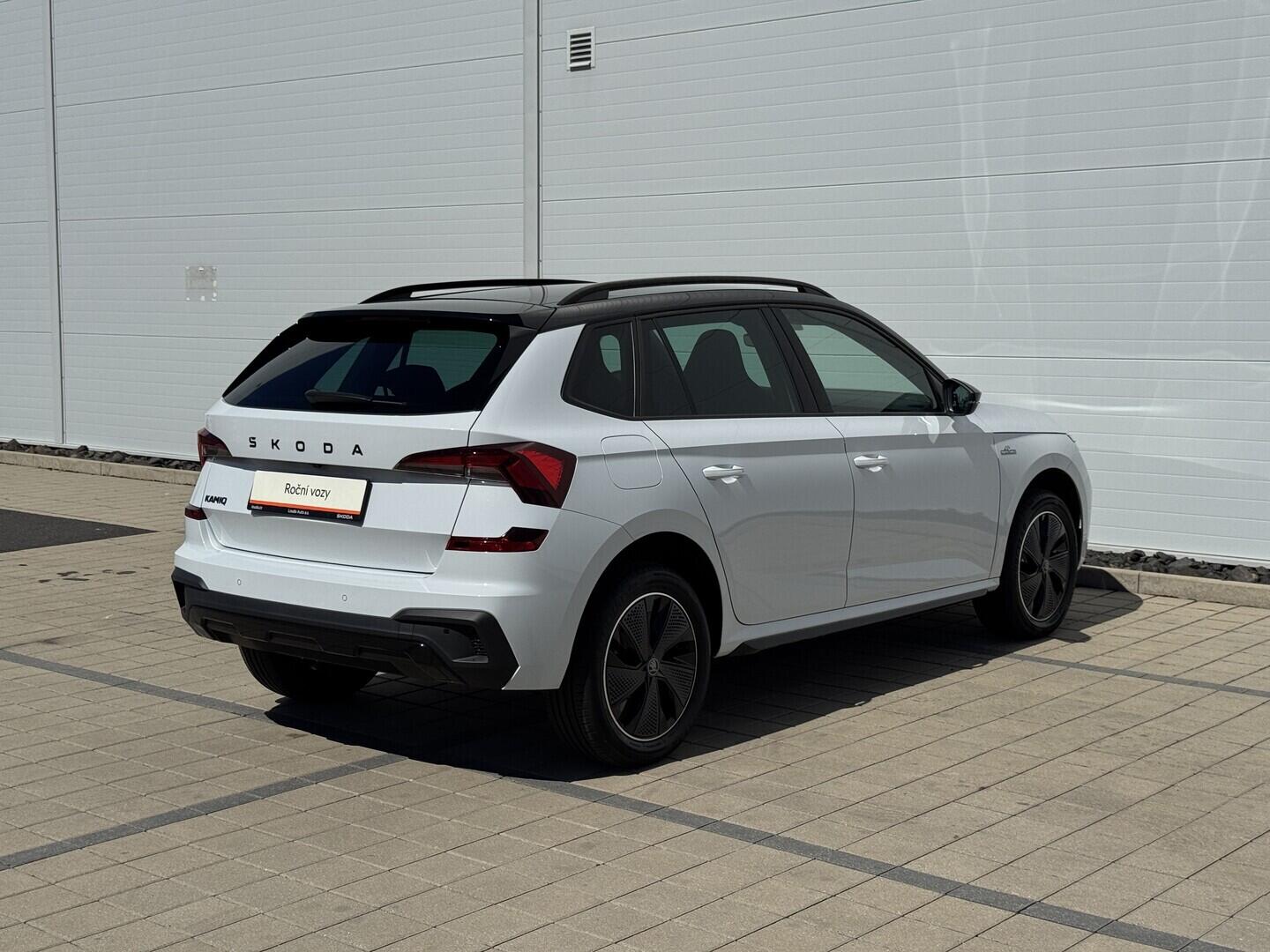 O619V07897_14.webp_KAMIQ Monte Carlo 1.0 TSI 85 kW manuál, DPH