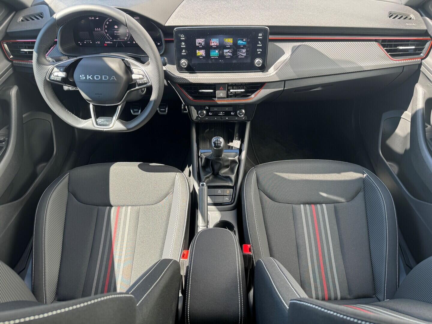 O619V07897_18.webp_KAMIQ Monte Carlo 1.0 TSI 85 kW manuál, DPH