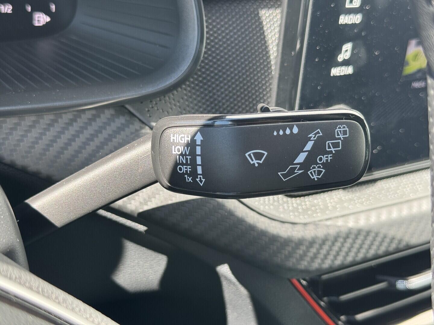O619V07897_26.webp_KAMIQ Monte Carlo 1.0 TSI 85 kW manuál, DPH