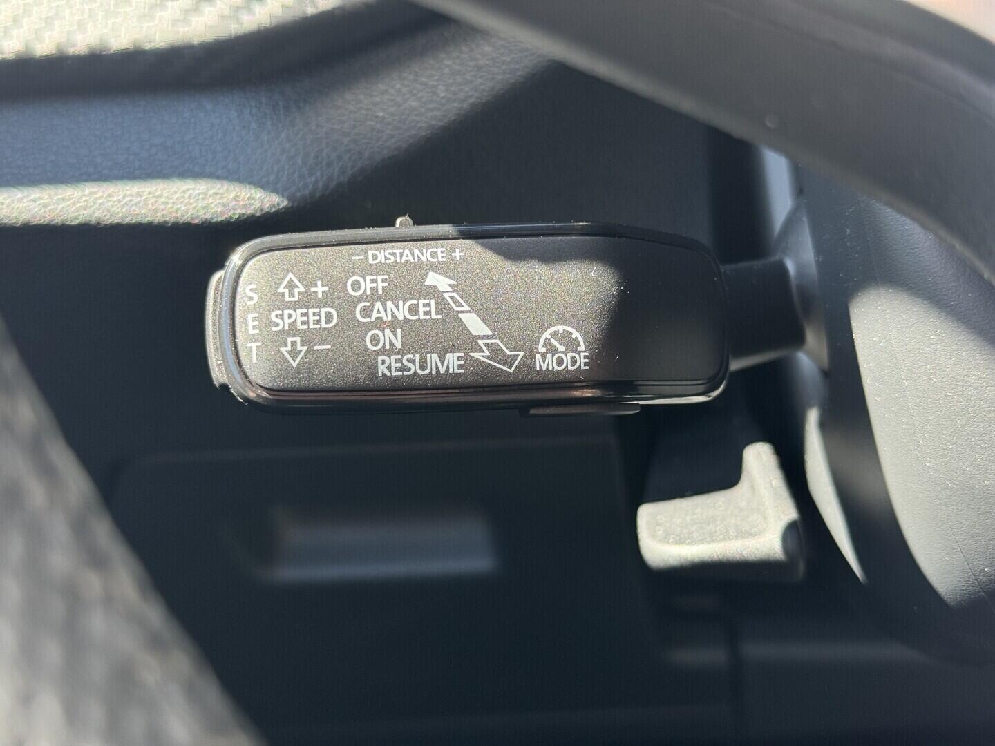 O619V07897_27.webp_KAMIQ Monte Carlo 1.0 TSI 85 kW manuál, DPH