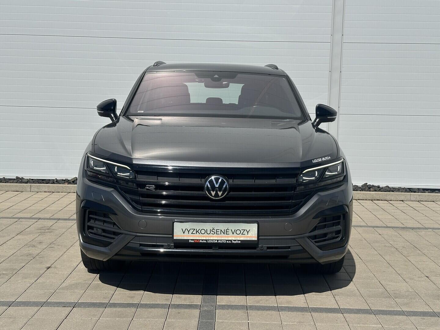 O619V07898_11.webp_TOUAREG R-line 3.0 TDI 210 kW automat, DPH