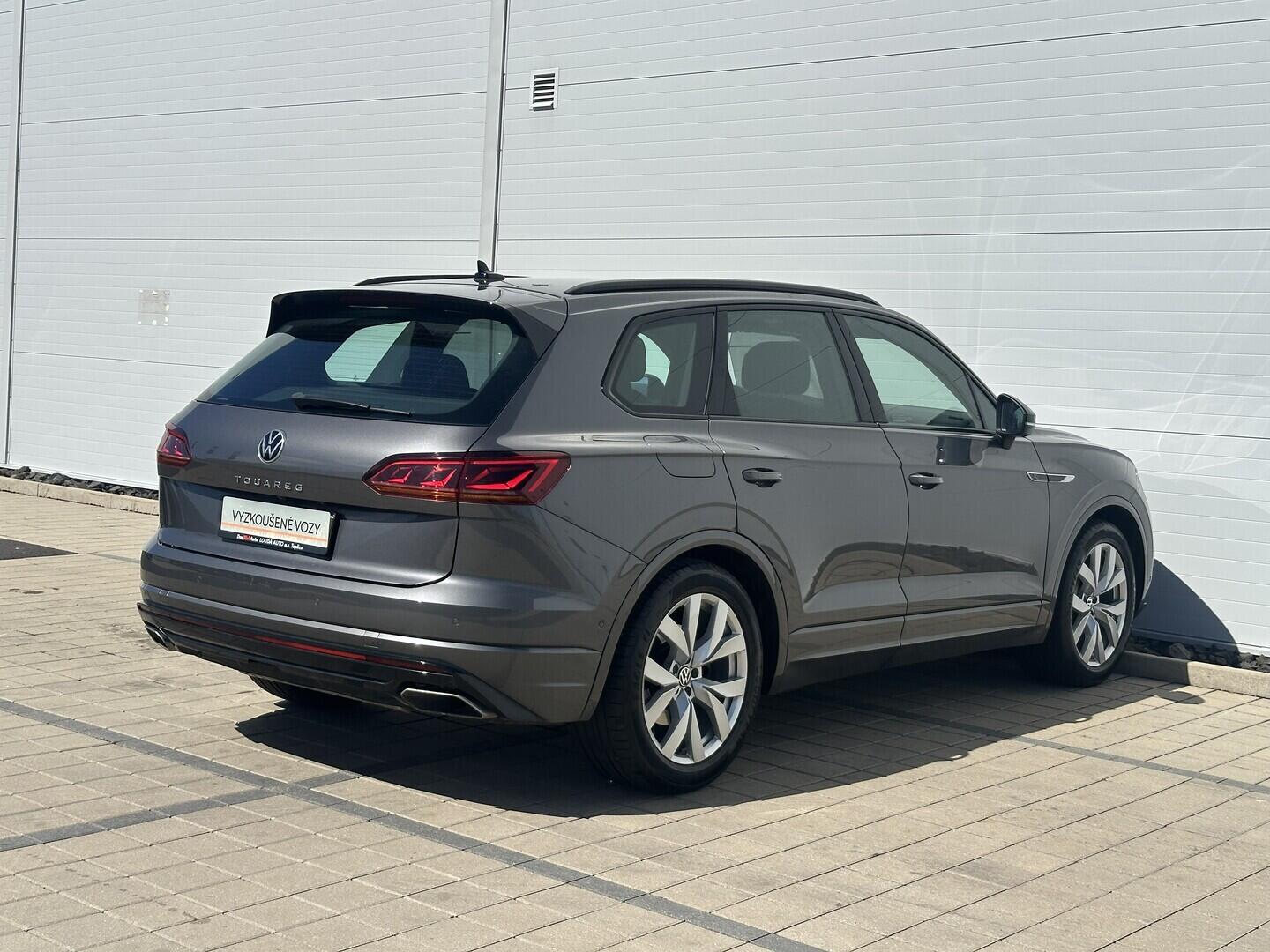 O619V07898_14.webp_TOUAREG R-line 3.0 TDI 210 kW automat, DPH