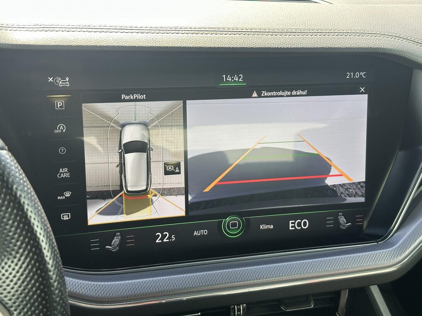 O619V07898_26.webp_TOUAREG R-line 3.0 TDI 210 kW automat, DPH