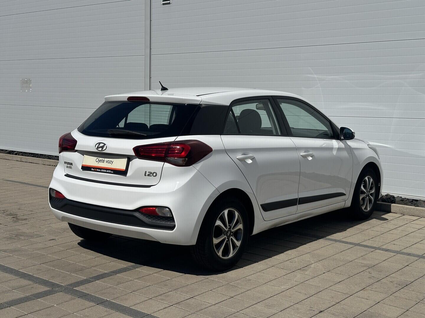 O619V07905_14.webp_I20 Family club 1.2 1.2i 55 kW manuál