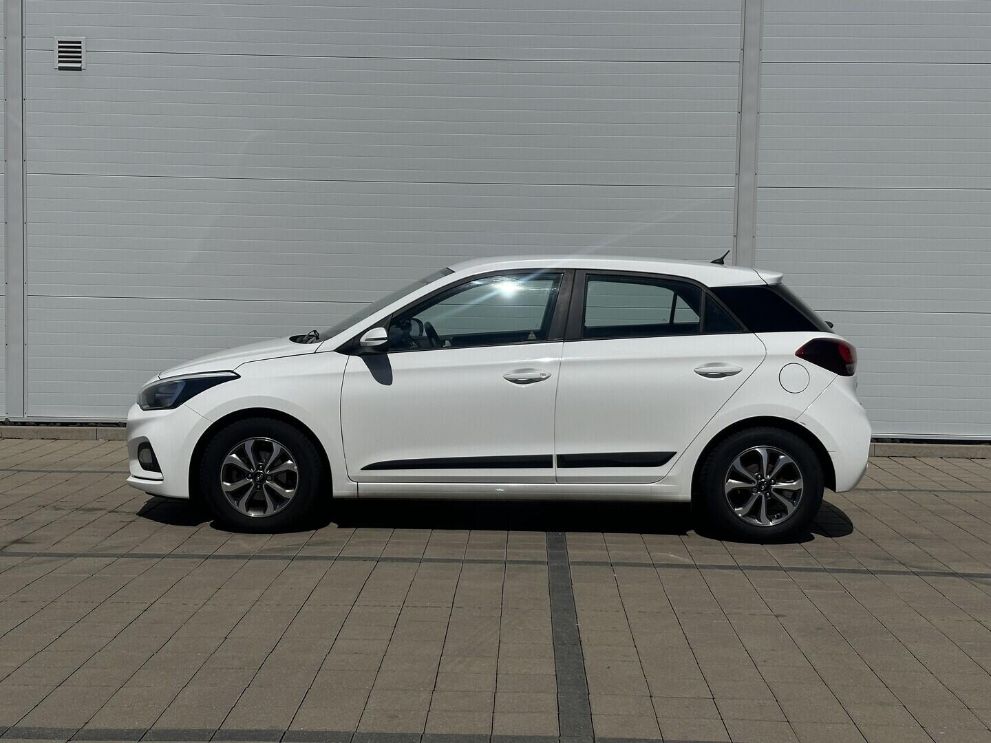 O619V07905_17.webp_I20 Family club 1.2 1.2i 55 kW manuál