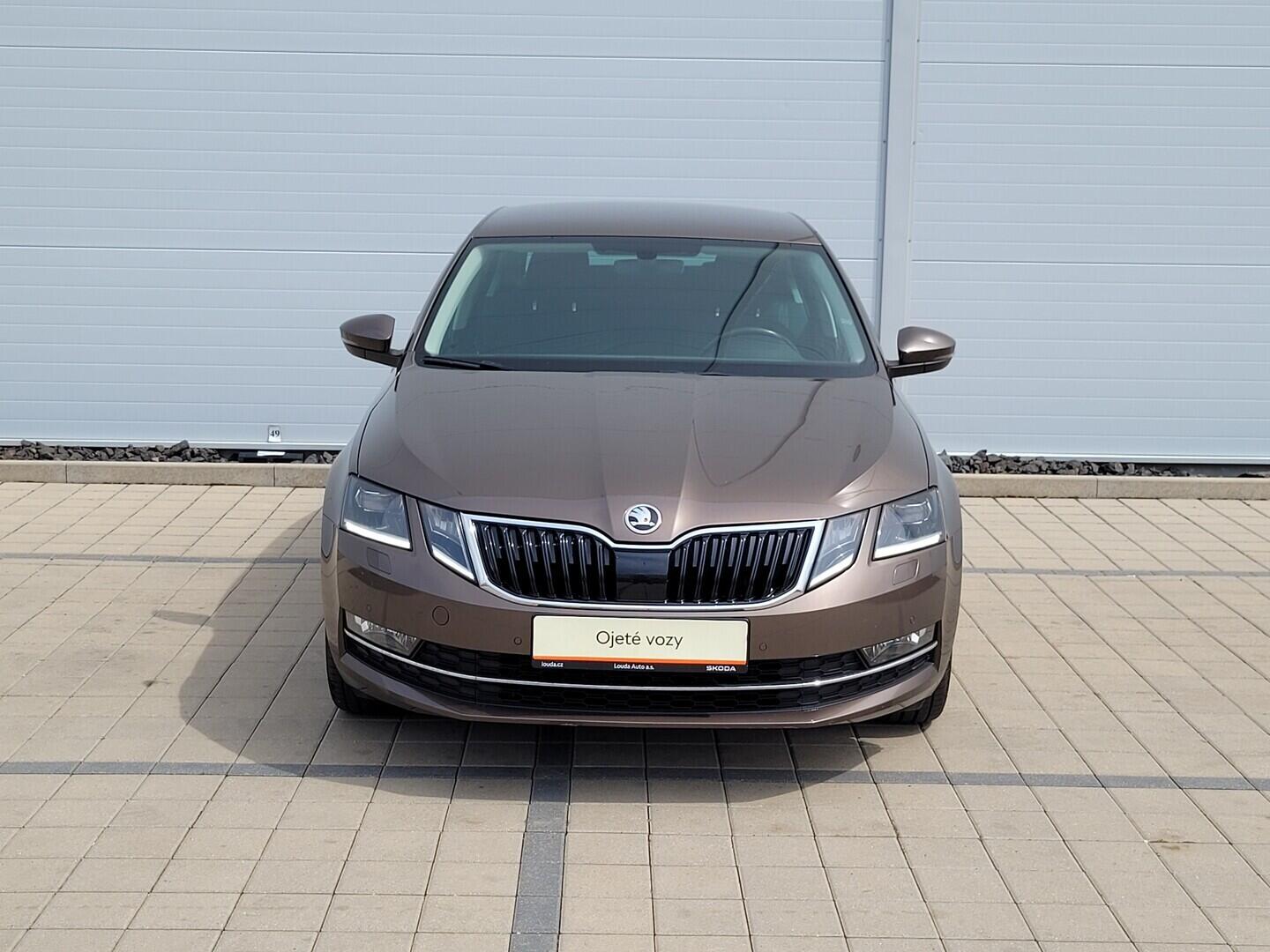 O619V07917_11.webp_OCTAVIA Style 1.6 TDI 85 kW manuál