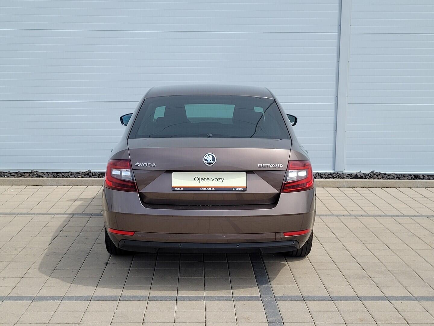 O619V07917_15.webp_OCTAVIA Style 1.6 TDI 85 kW manuál