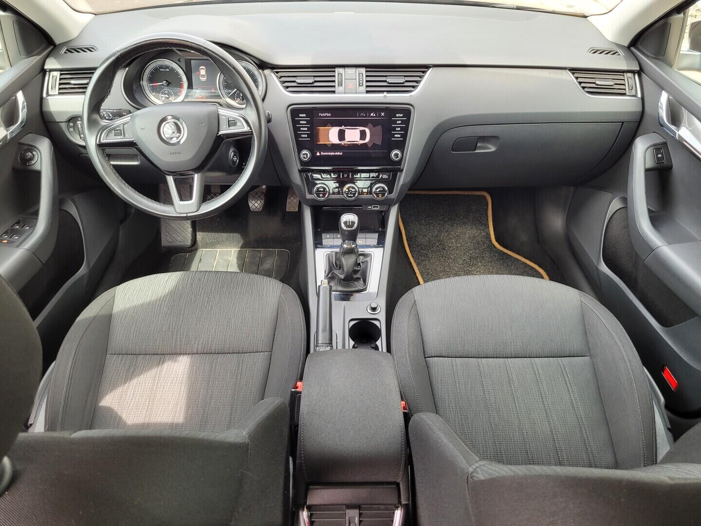 O619V07917_18.webp_OCTAVIA Style 1.6 TDI 85 kW manuál