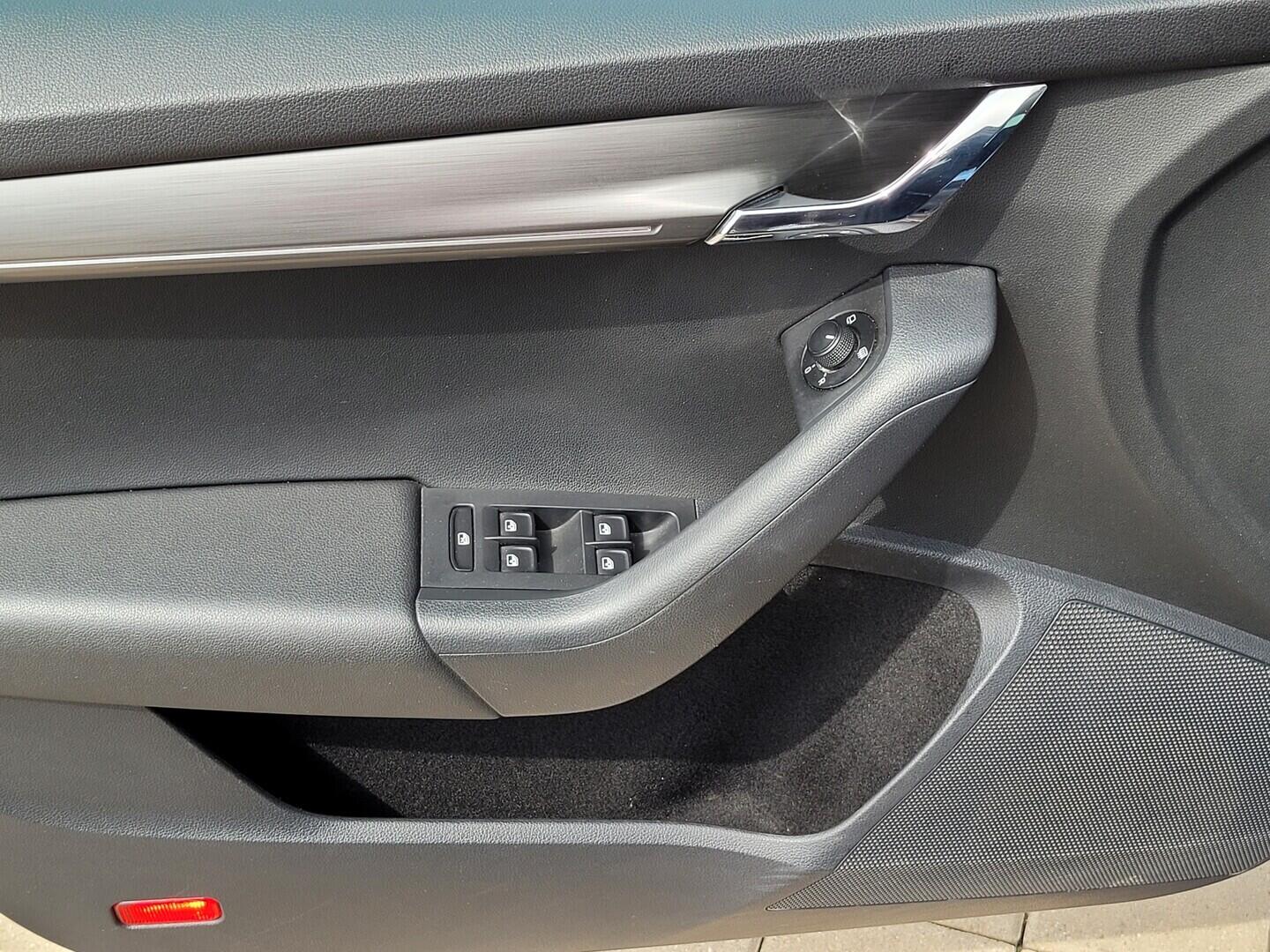 O619V07917_31.webp_OCTAVIA Style 1.6 TDI 85 kW manuál