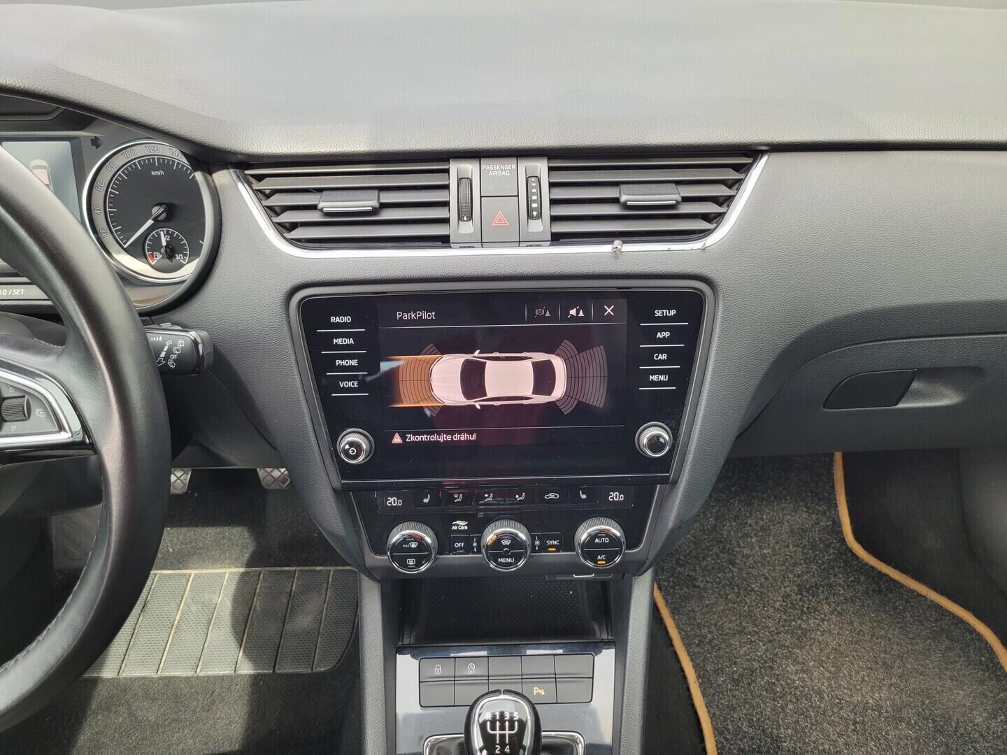 O619V07917_35.webp_OCTAVIA Style 1.6 TDI 85 kW manuál