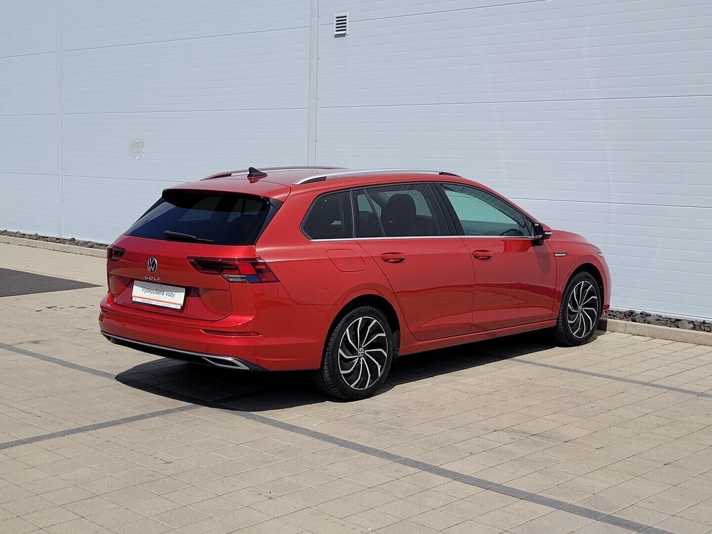 O619V07919_14.webp_GOLF VARIANT Style 1.5 TSI 110 kW manuál, DPH