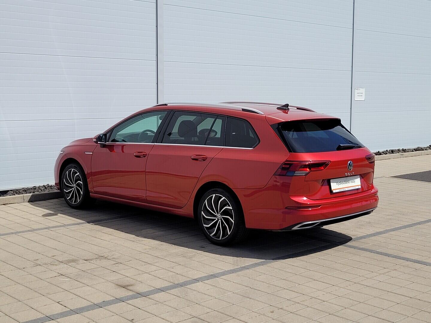 O619V07919_16.webp_GOLF VARIANT Style 1.5 TSI 110 kW manuál, DPH