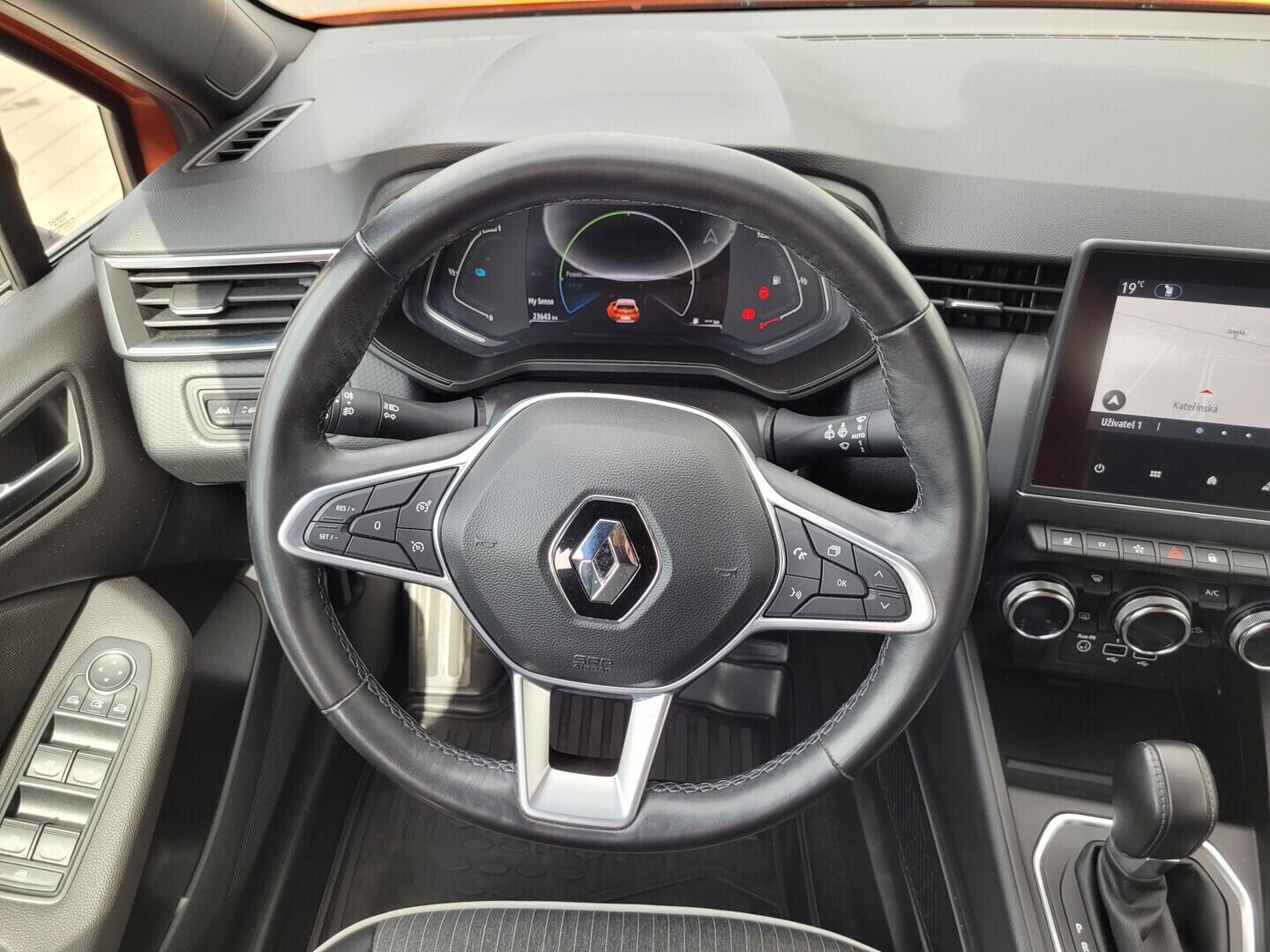 O619V07936_20.webp_CLIO Intense 1.6             103 kW automat