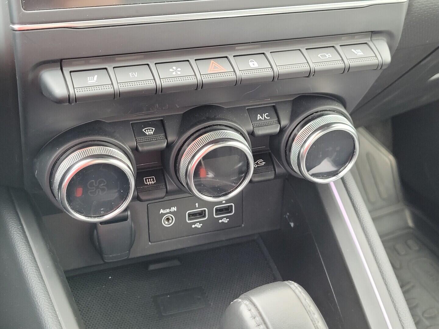 O619V07936_28.webp_CLIO Intense 1.6             103 kW automat