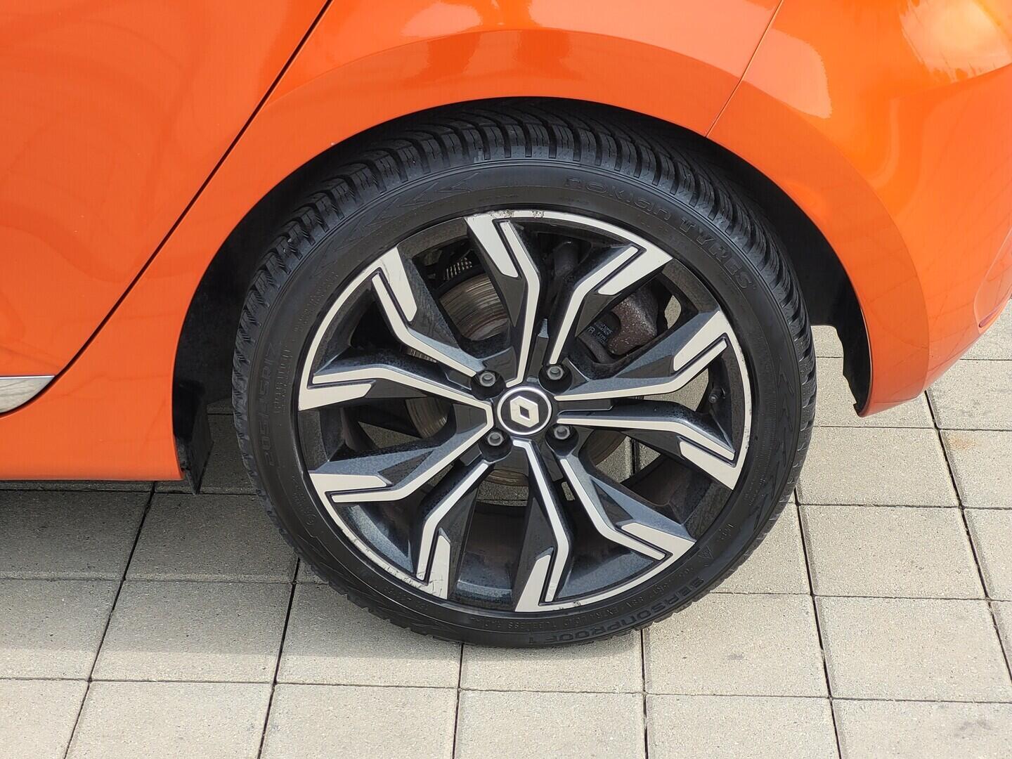 O619V07936_31.webp_CLIO Intense 1.6             103 kW automat