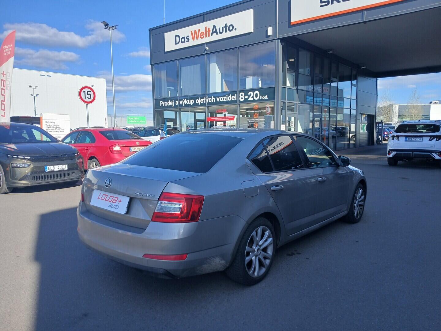 O619V07939_11.webp_OCTAVIA Elegance 1.6 TDI 77 kW automat