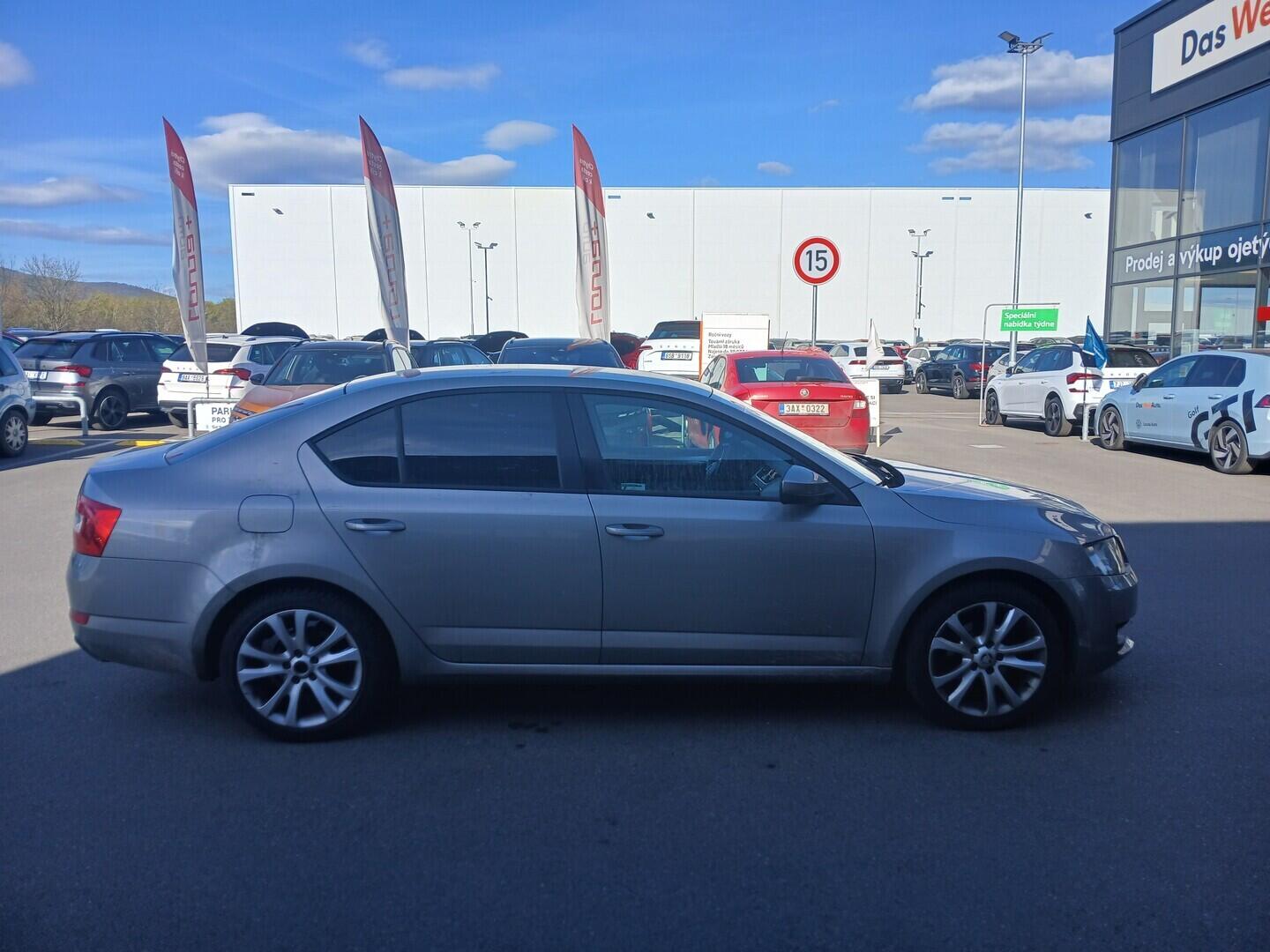 O619V07939_12.webp_OCTAVIA Elegance 1.6 TDI 77 kW automat