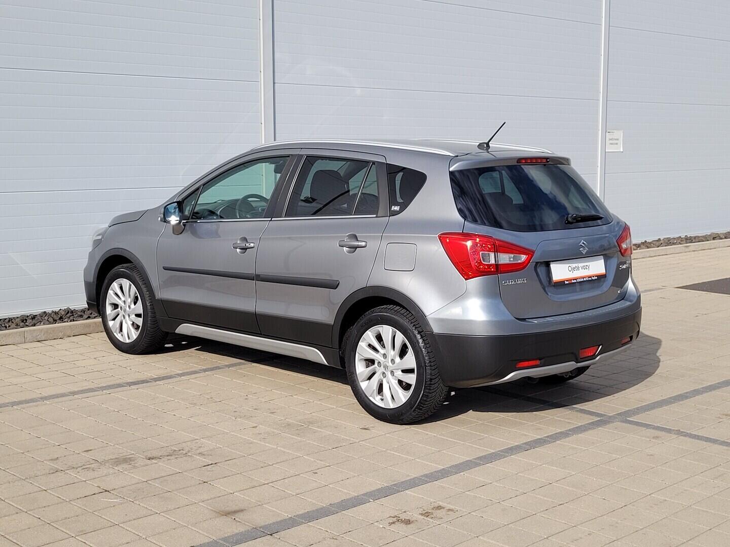 O619V07969_16.webp_SX4 S-CROSS Premium Allgrip 1.0 BoosterJet 82 kW manuál