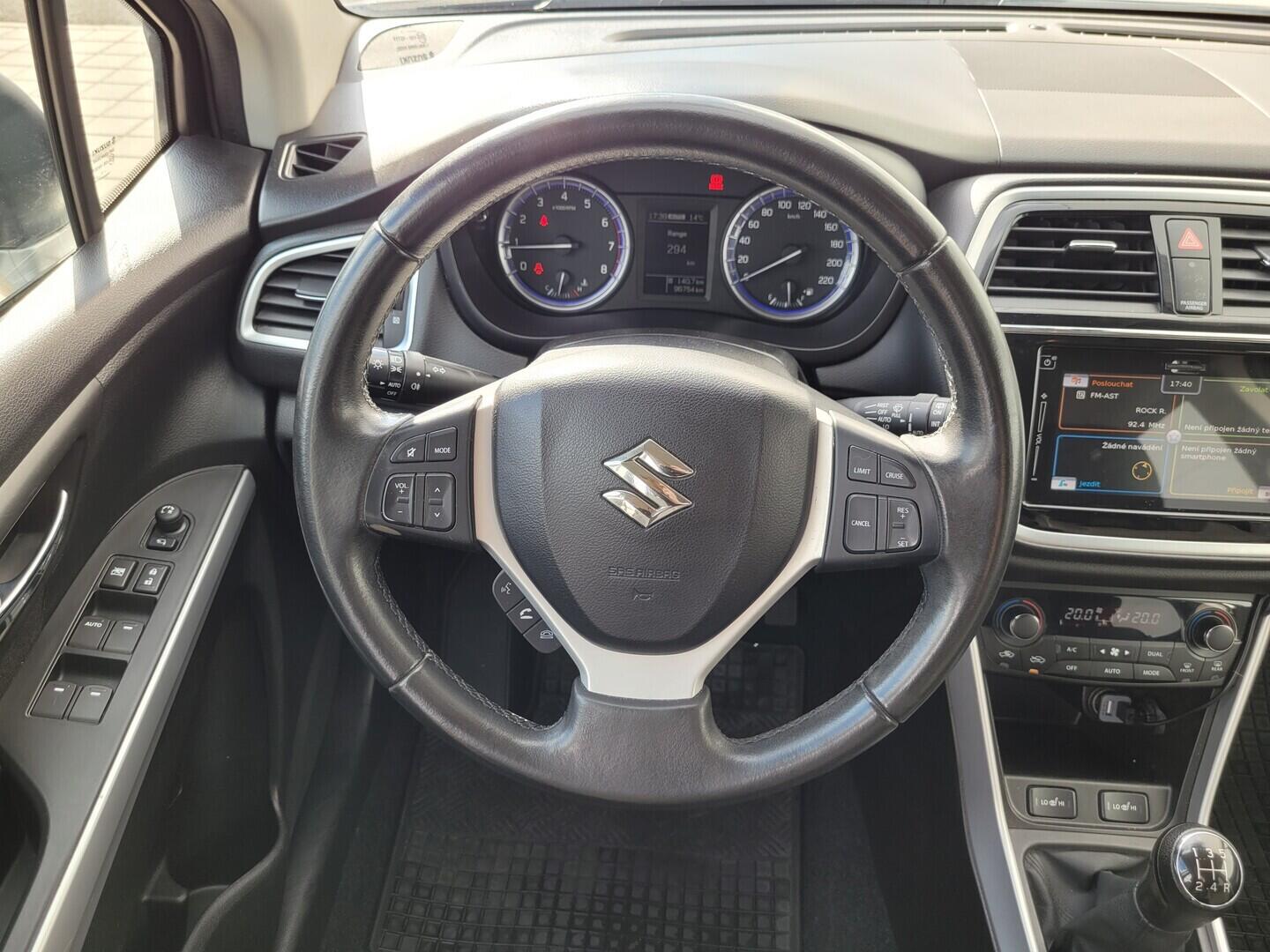 O619V07969_20.webp_SX4 S-CROSS Premium Allgrip 1.0 BoosterJet 82 kW manuál
