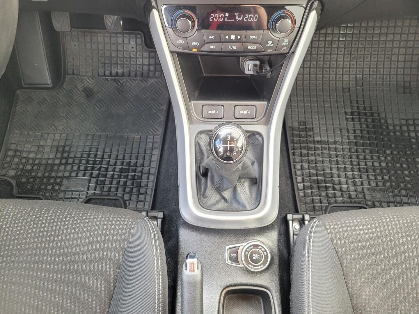 O619V07969_23.webp_SX4 S-CROSS Premium Allgrip 1.0 BoosterJet 82 kW manuál
