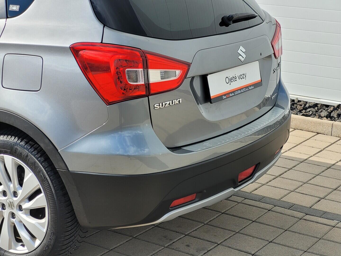 O619V07969_29.webp_SX4 S-CROSS Premium Allgrip 1.0 BoosterJet 82 kW manuál