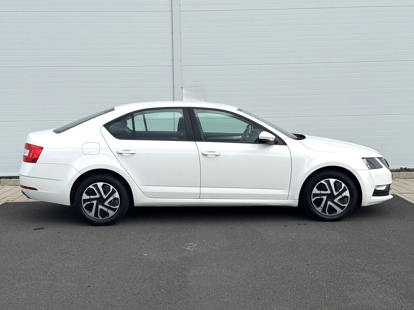 O619V07981_13.webp_OCTAVIA Active 1.0 TSI 85 kW manuál