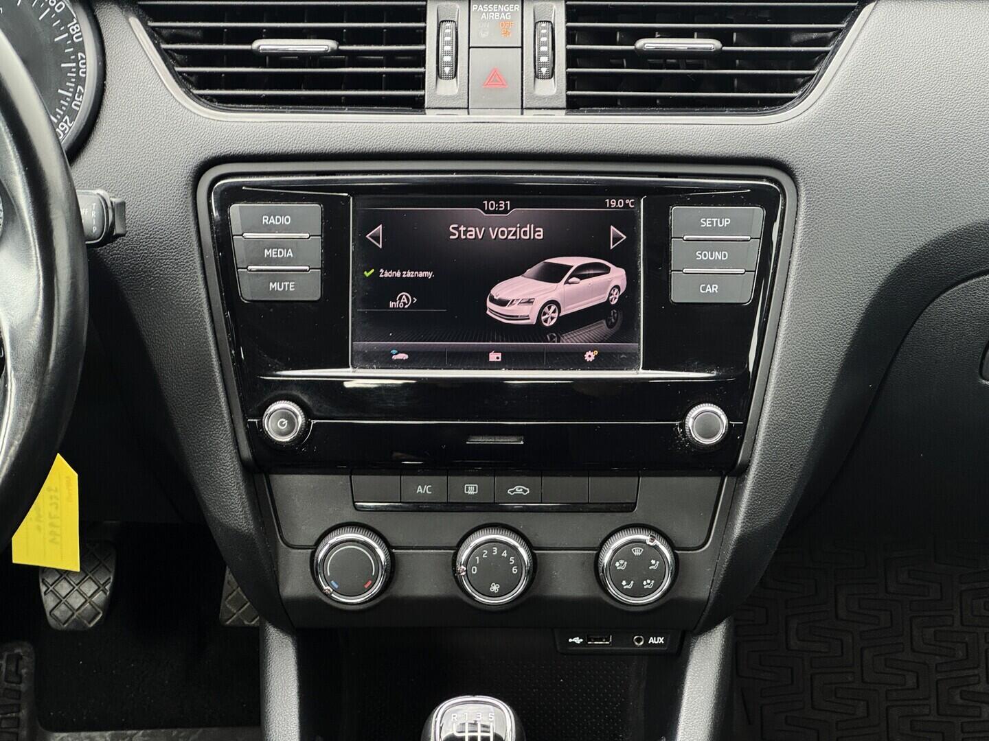 O619V07981_29.webp_OCTAVIA Active 1.0 TSI 85 kW manuál