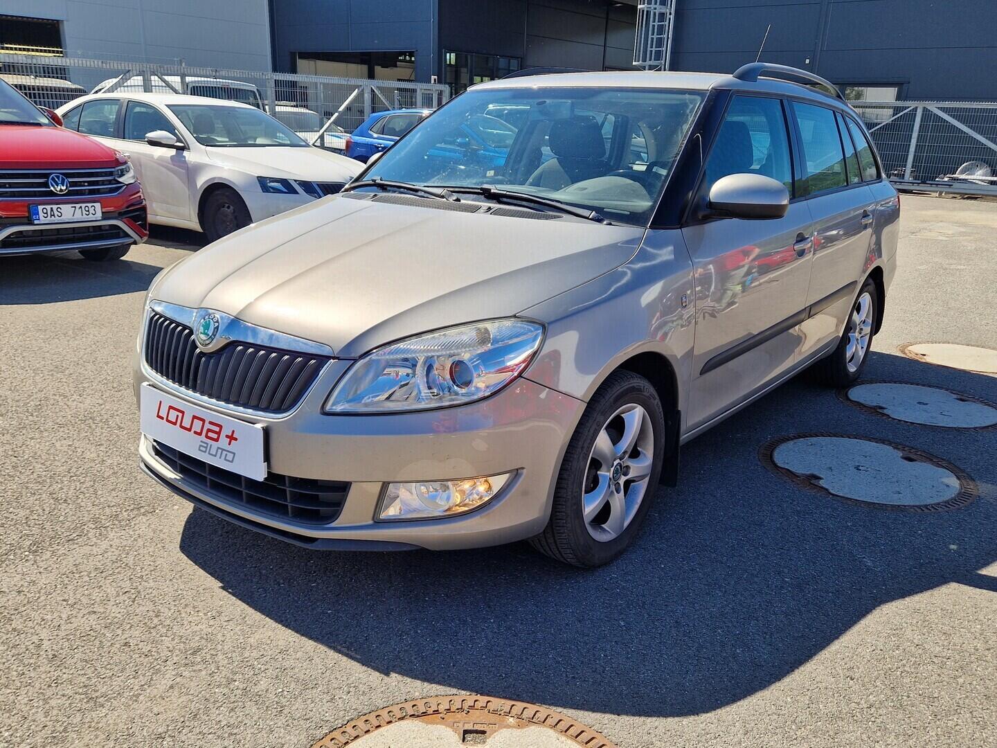 O619V07991_10.webp_FABIA Elegance 1.2 TSI 63 kW manuál